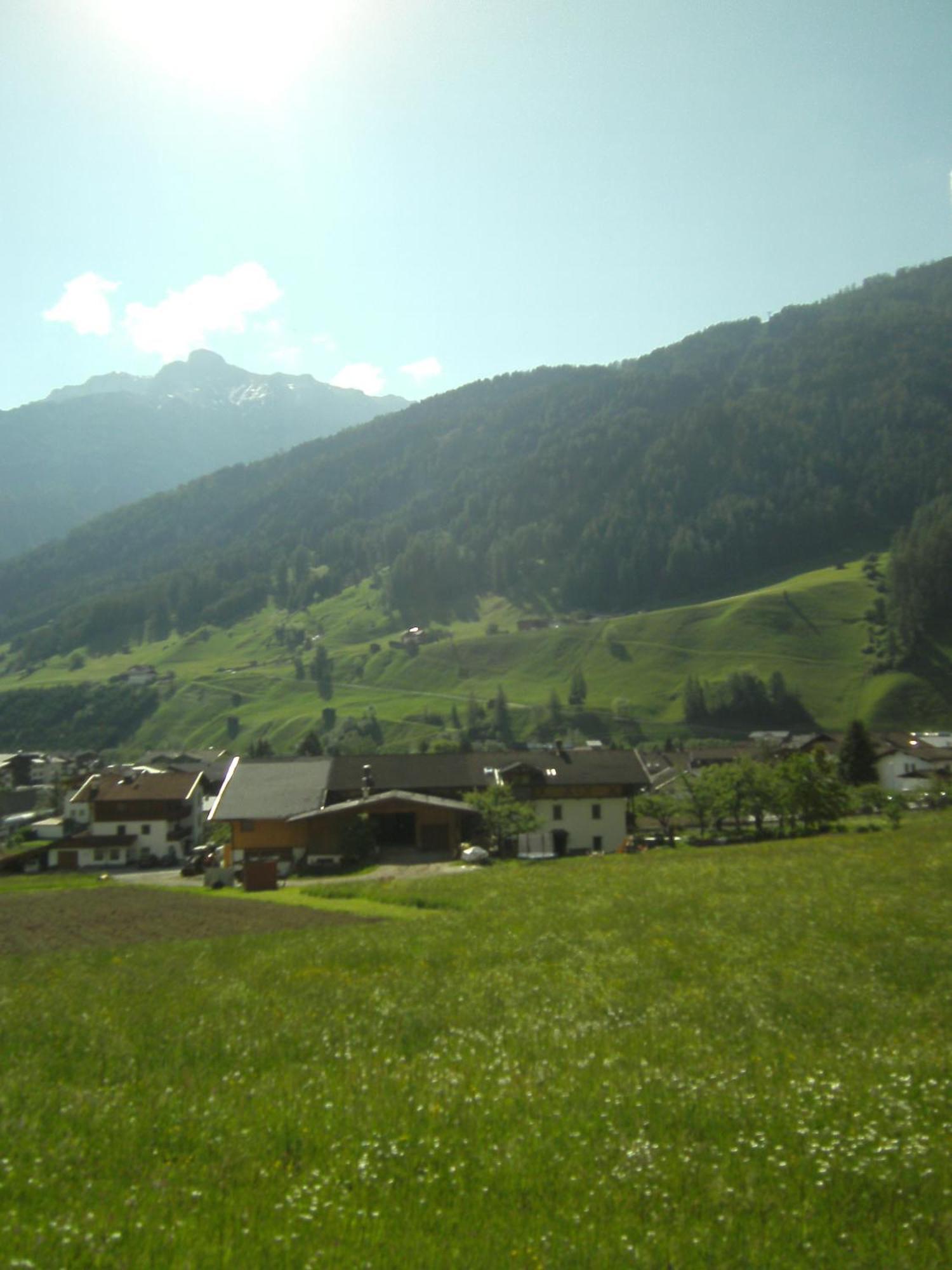 Ferienwohnung Mondial Neustift im Stubaital Luaran gambar