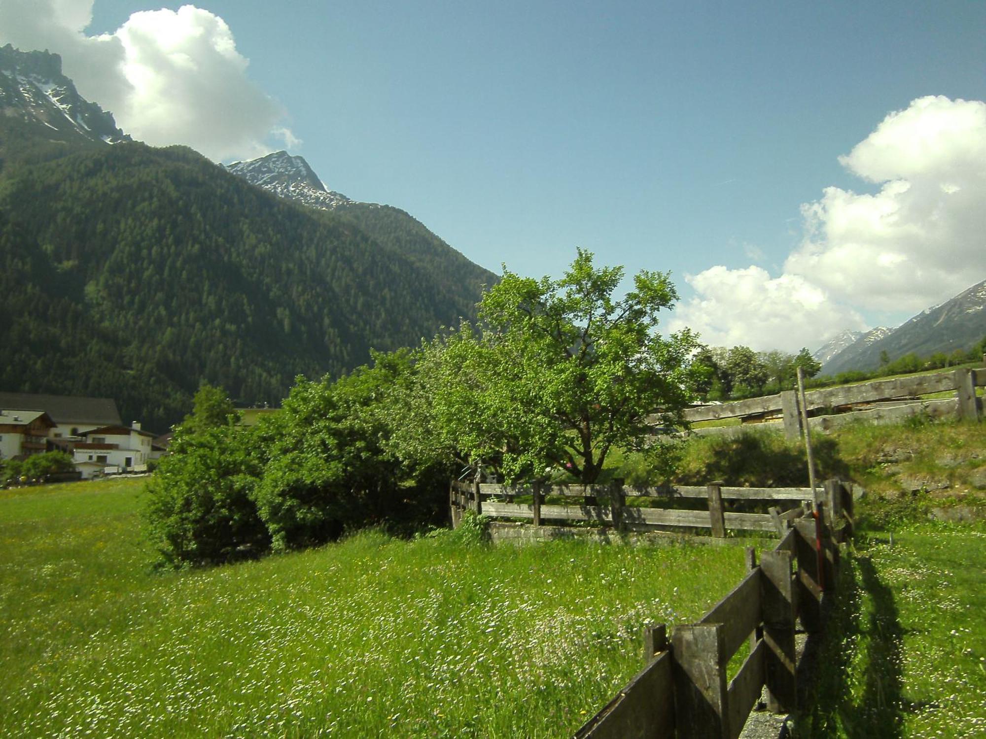 Ferienwohnung Mondial Neustift im Stubaital Luaran gambar