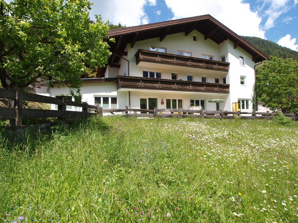Ferienwohnung Mondial Neustift im Stubaital Luaran gambar
