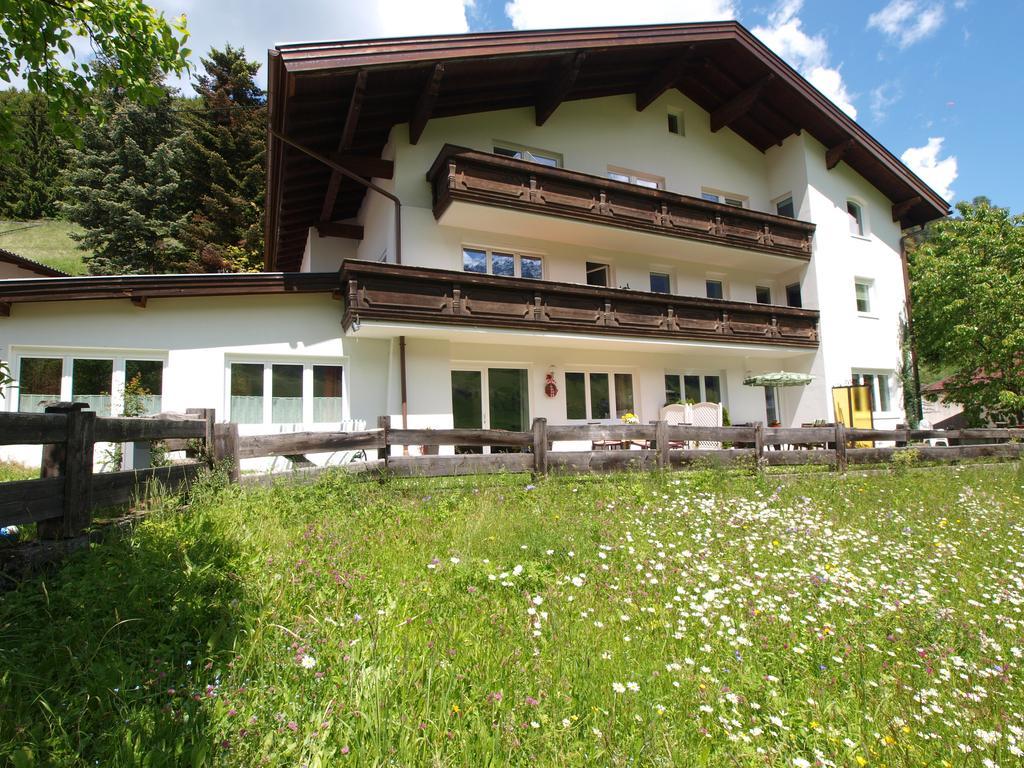 Ferienwohnung Mondial Neustift im Stubaital Luaran gambar